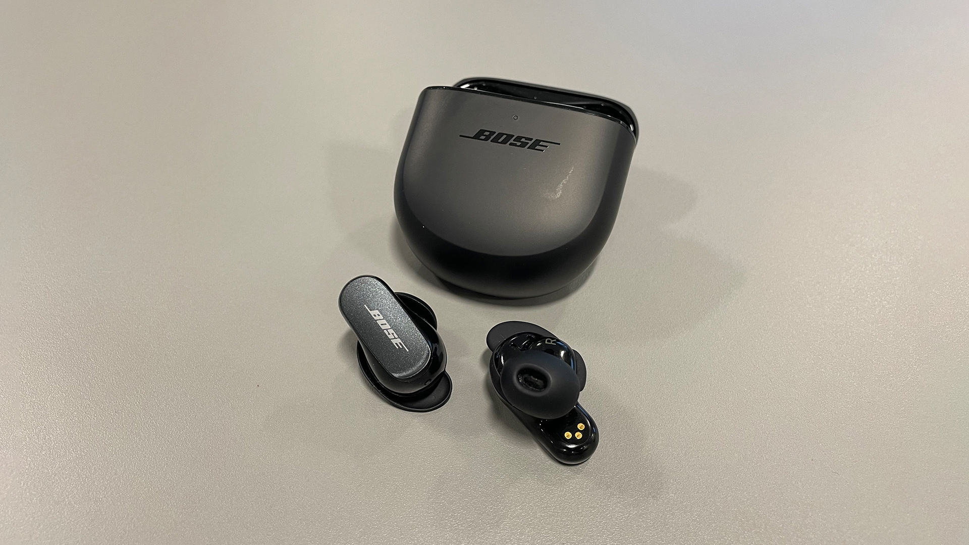 Gürültü önleyici kulaklıklar: Bose QuietComfort Earbuds II