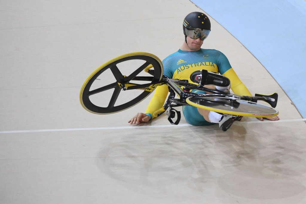 It wasn't Matt Glaetzer's day as he crashed in the 7-12th men's keirin final