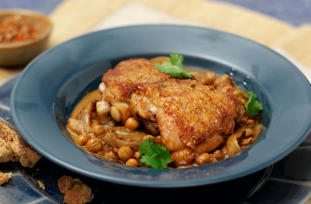 24 easy chicken thigh recipes | GoodtoKnow