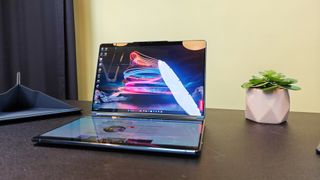 Lenovo Yoga Book 9i hands-on