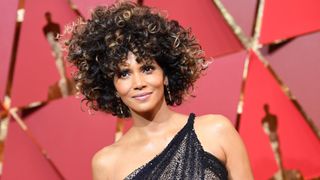 Medium haircuts with bangs - Halle Berry