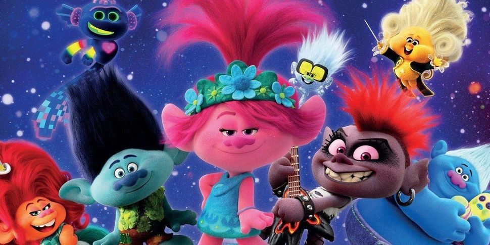 Watch Kelly Clarkson’s Trolls-Obsessed Kids Interrupt Her Interview ...