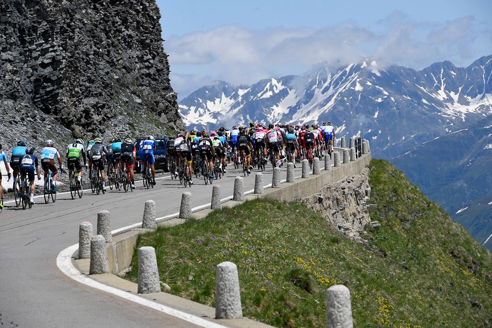 The peloton on one of the climbs during stage 6 at Tour de Suisse