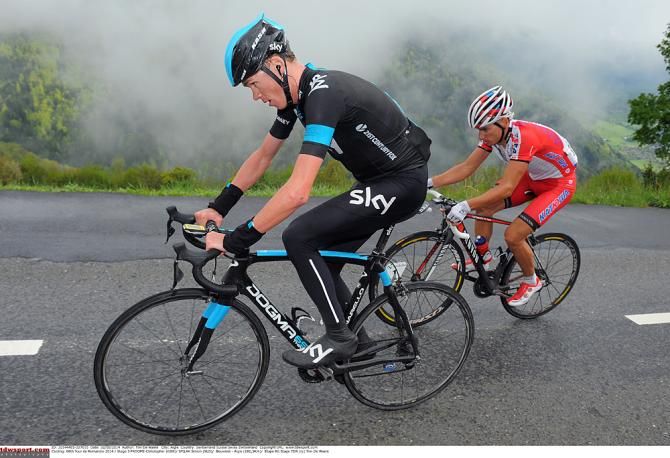 Chris Froome (Sky) countered Nibali's move and was joined off the front by Simon &Scaron;pilak (Katusha