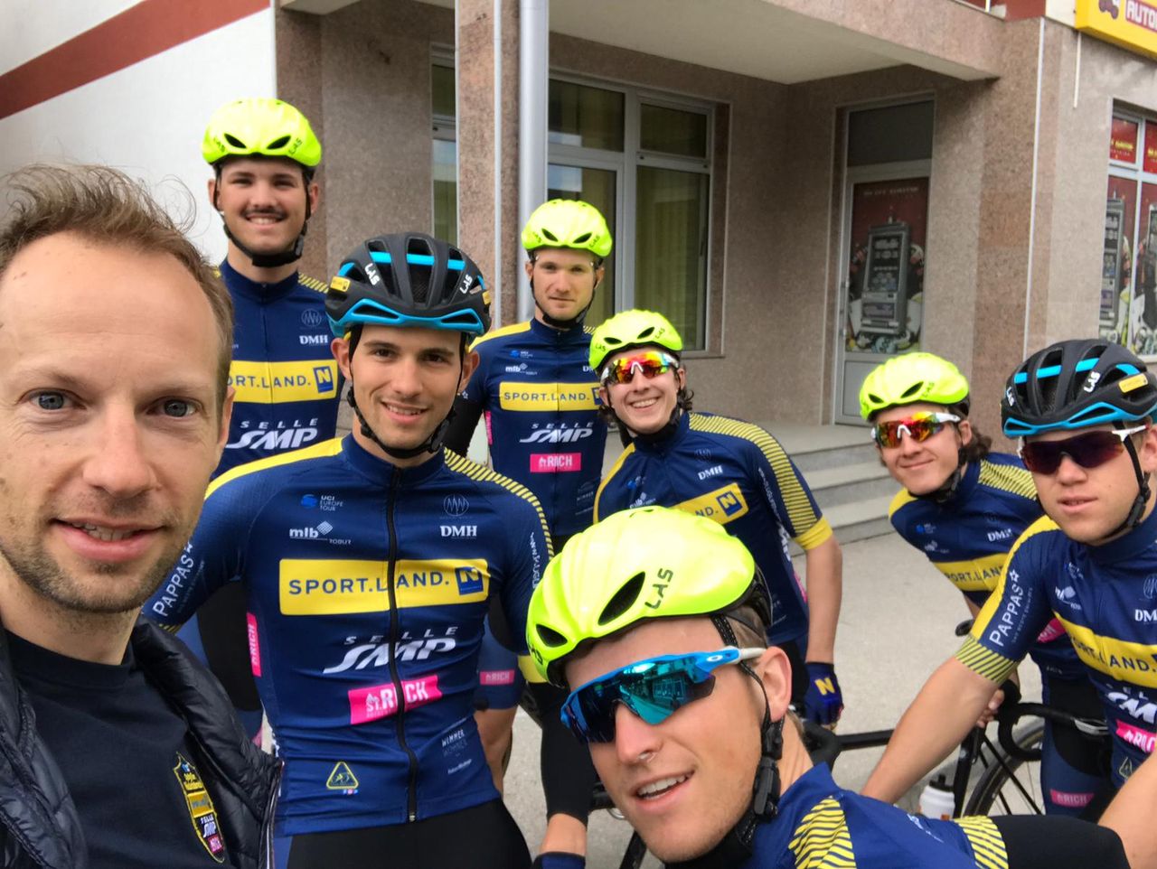 Matej Mugerli with the team at Belgrad-Banjaluka