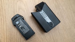 V-Copter Falcon Mini battery and charger