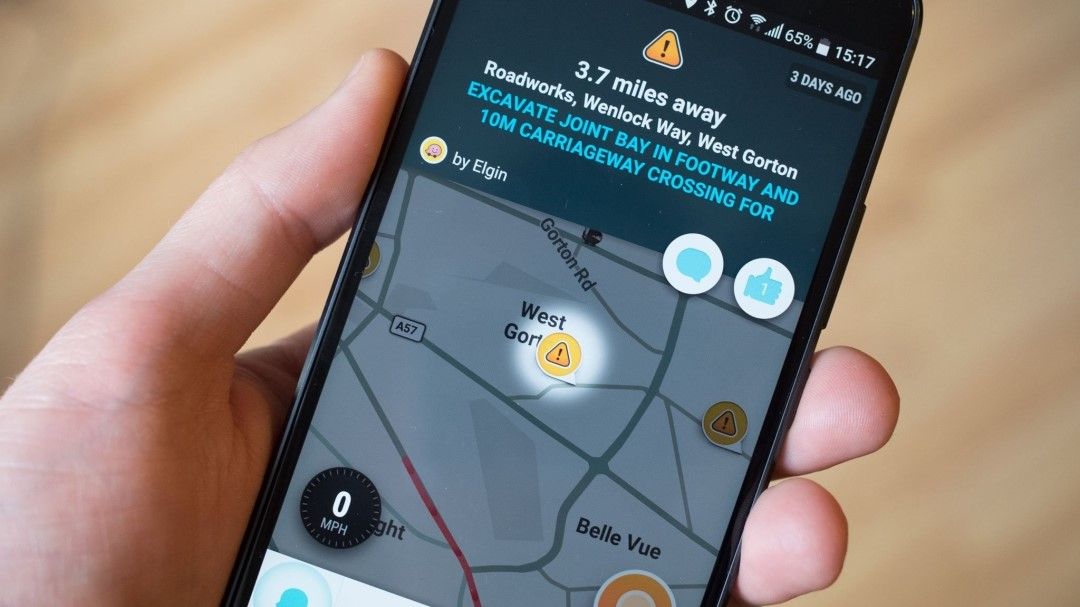 Waze update will point EV drivers to available charging stations en route