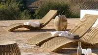 Best sun loungers 2021 - contemporary garden loungers and modern outdoor daybeds - curved recling chair Unopiu