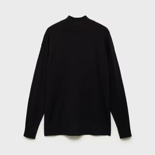 black knitted jumper