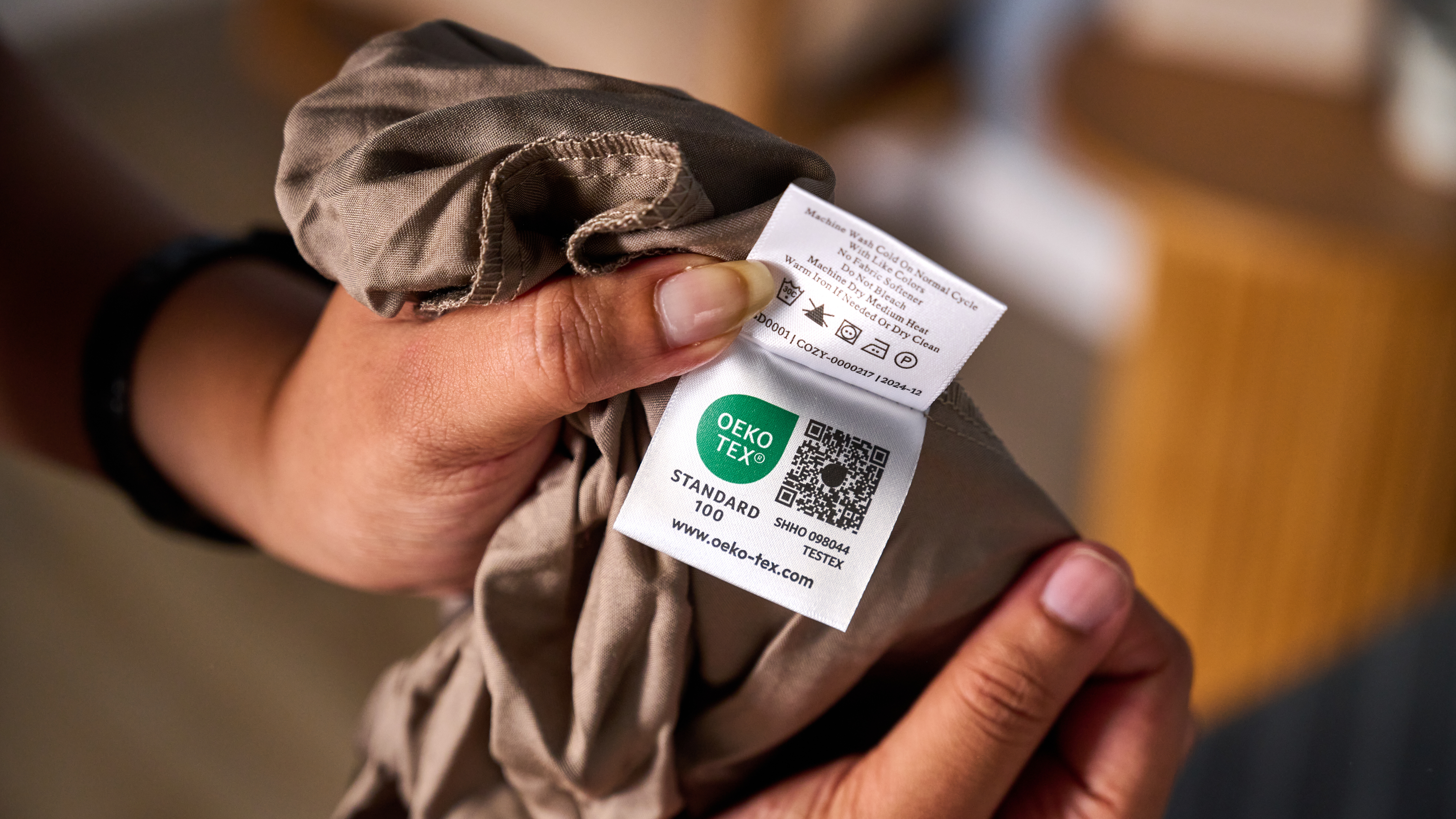 Cozy Earth bamboo sheet set, a close-up look of the OEKO certification