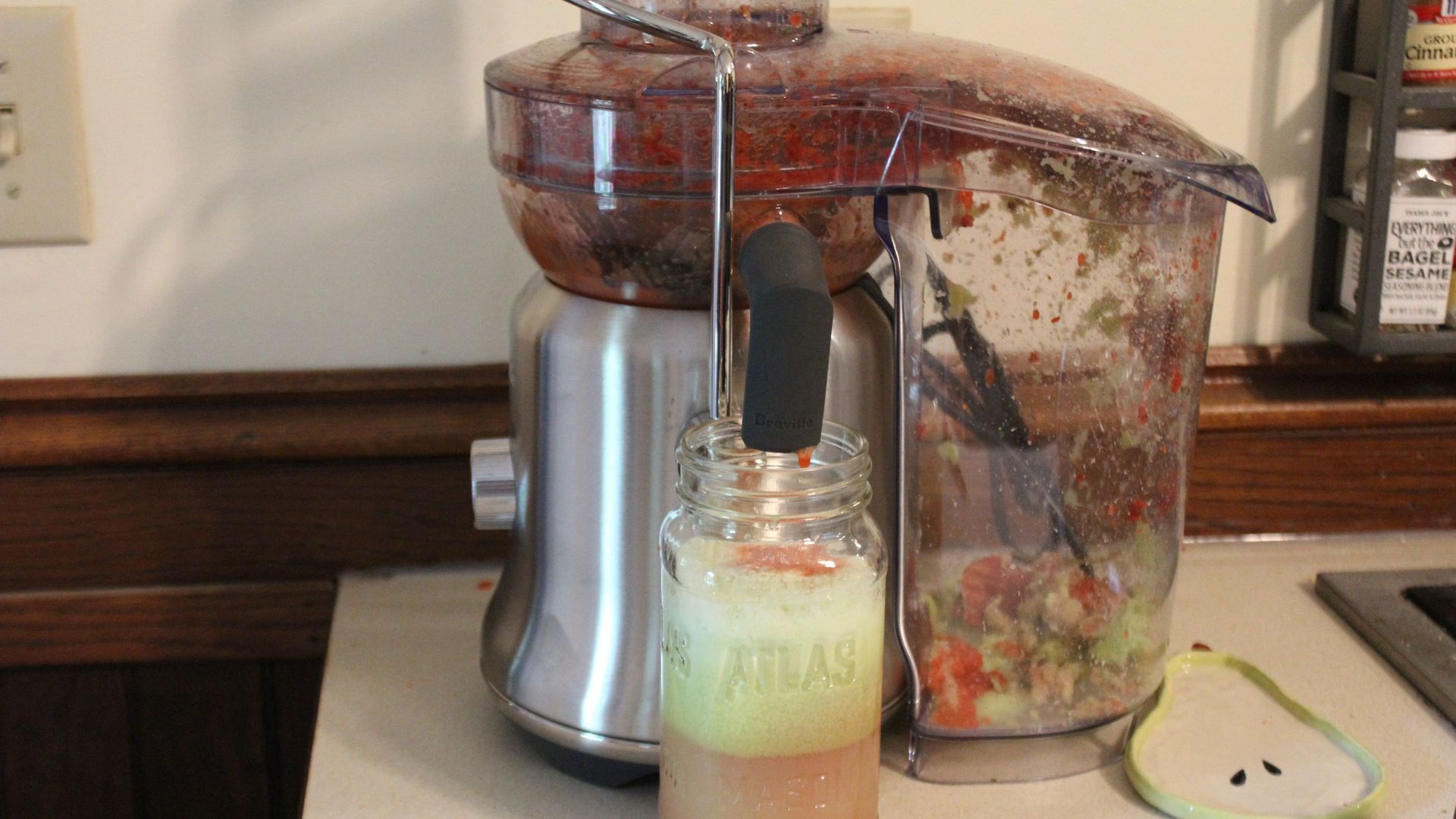 Finished jam jar juice with a lot of froth