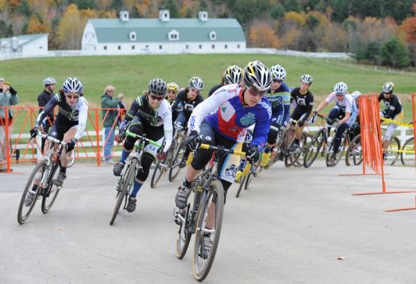 Andrea Smith (Ladies First Racing) gets the holeshot.