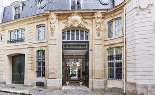 The Hoxton Paris - exterior view of entrance