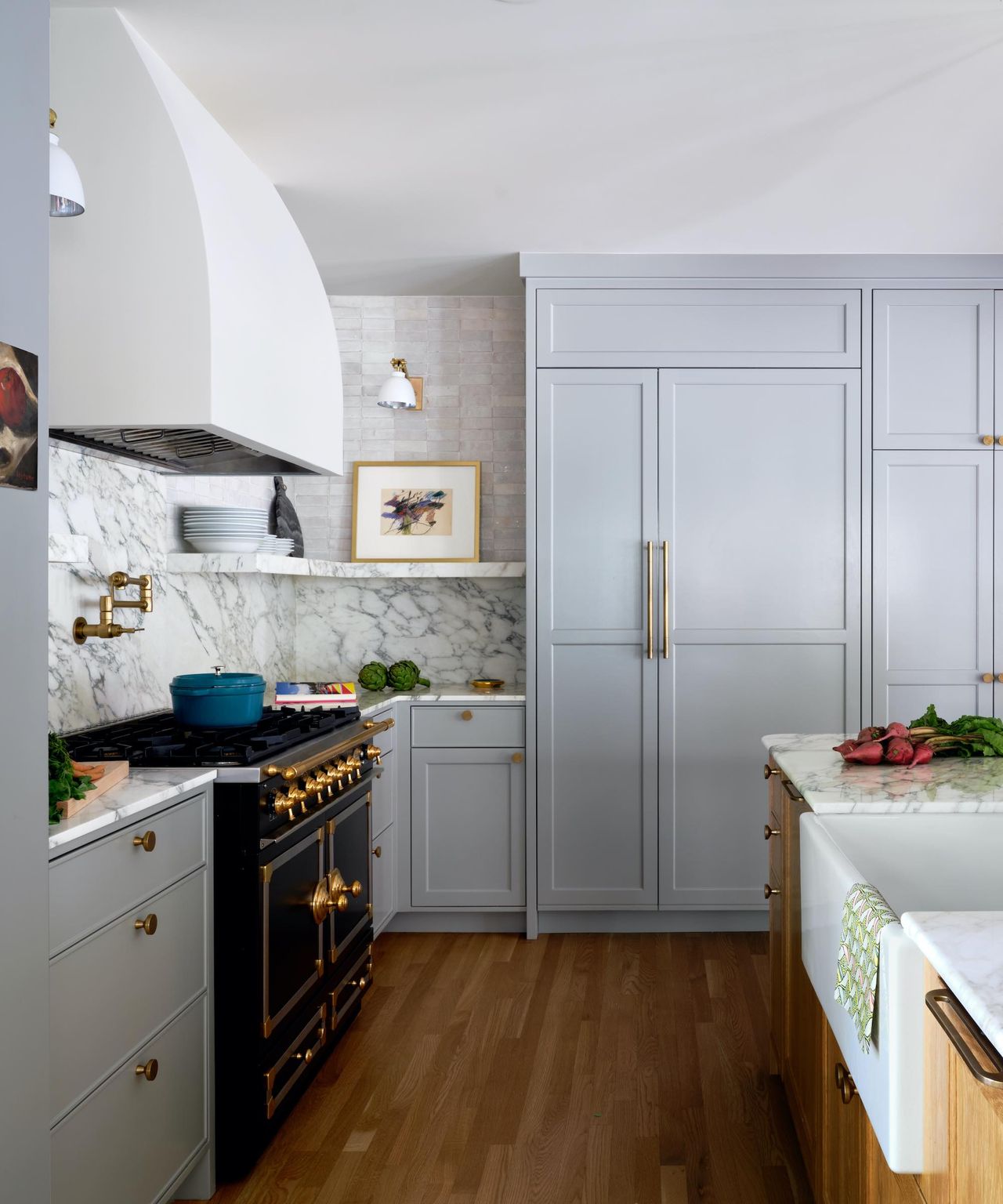 Light gray kitchen ideas: 10 soft and subtle spaces | Homes and Gardens
