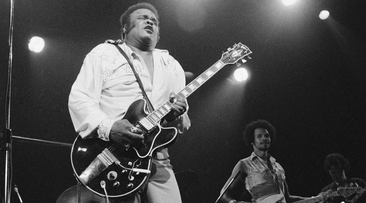 Freddie King performs live.