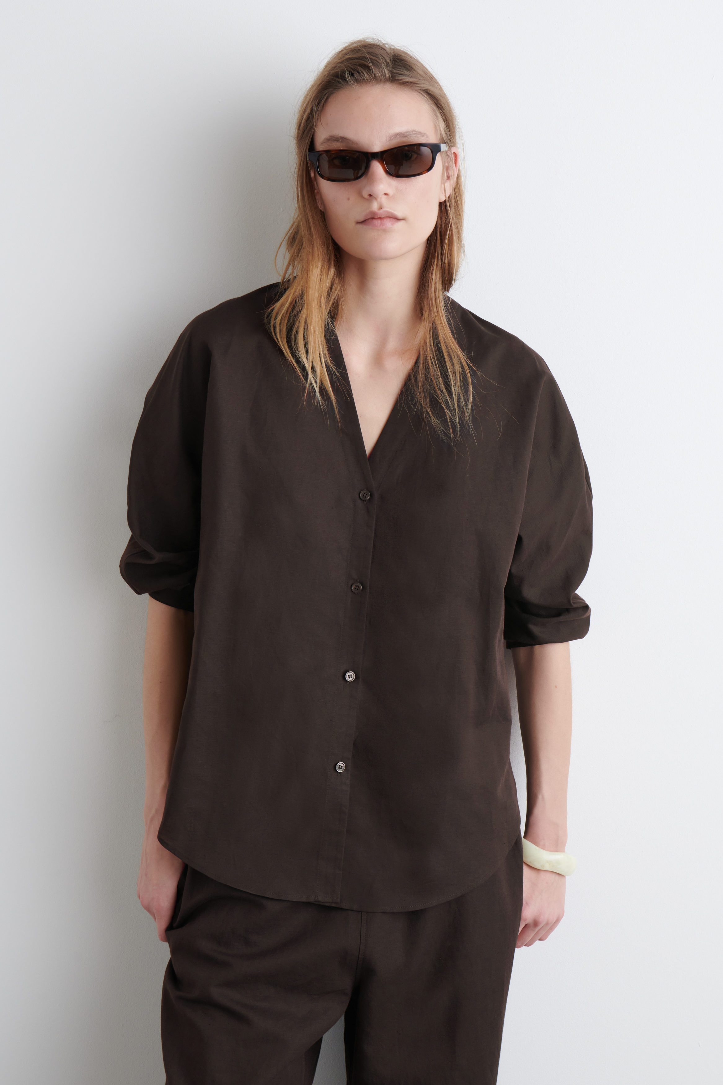 V-neck linen cotton shirt