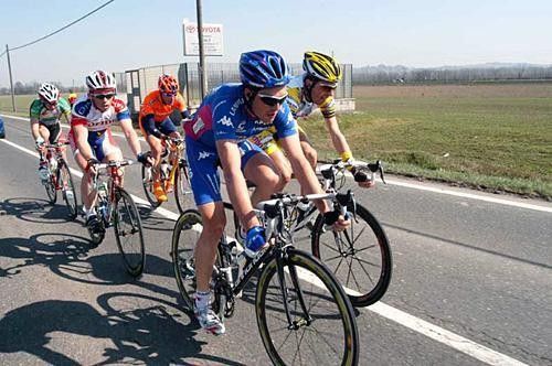 The initial break led by Righi (Lampre-Caffita)