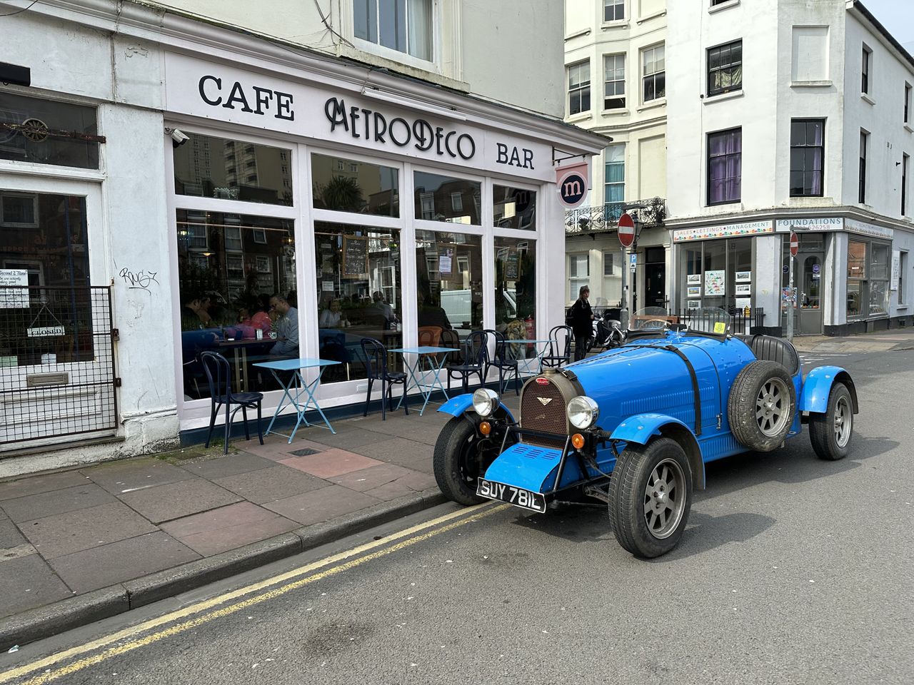 iPhone 14 Pro Max camera sample Bugatti 1x zoom