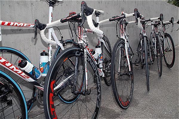 Bouygues Telecom's bikes are ready for the start.