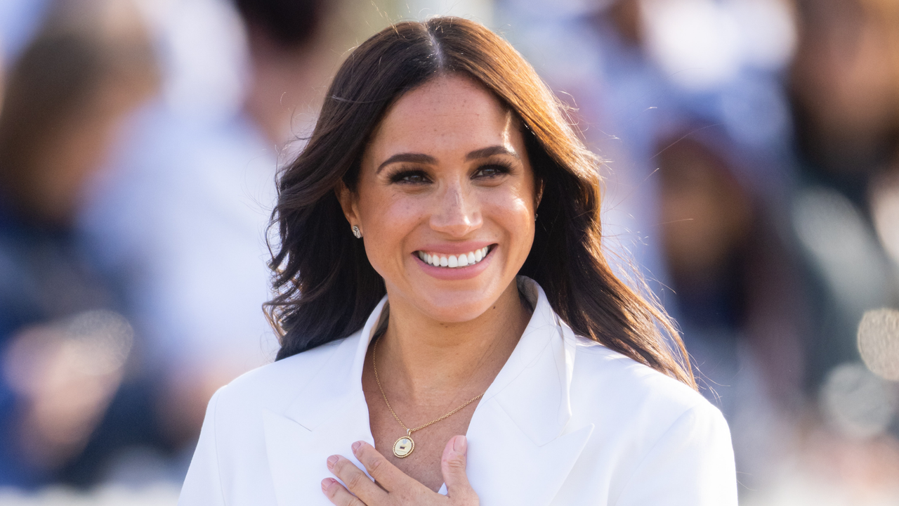 meghan markle white suit