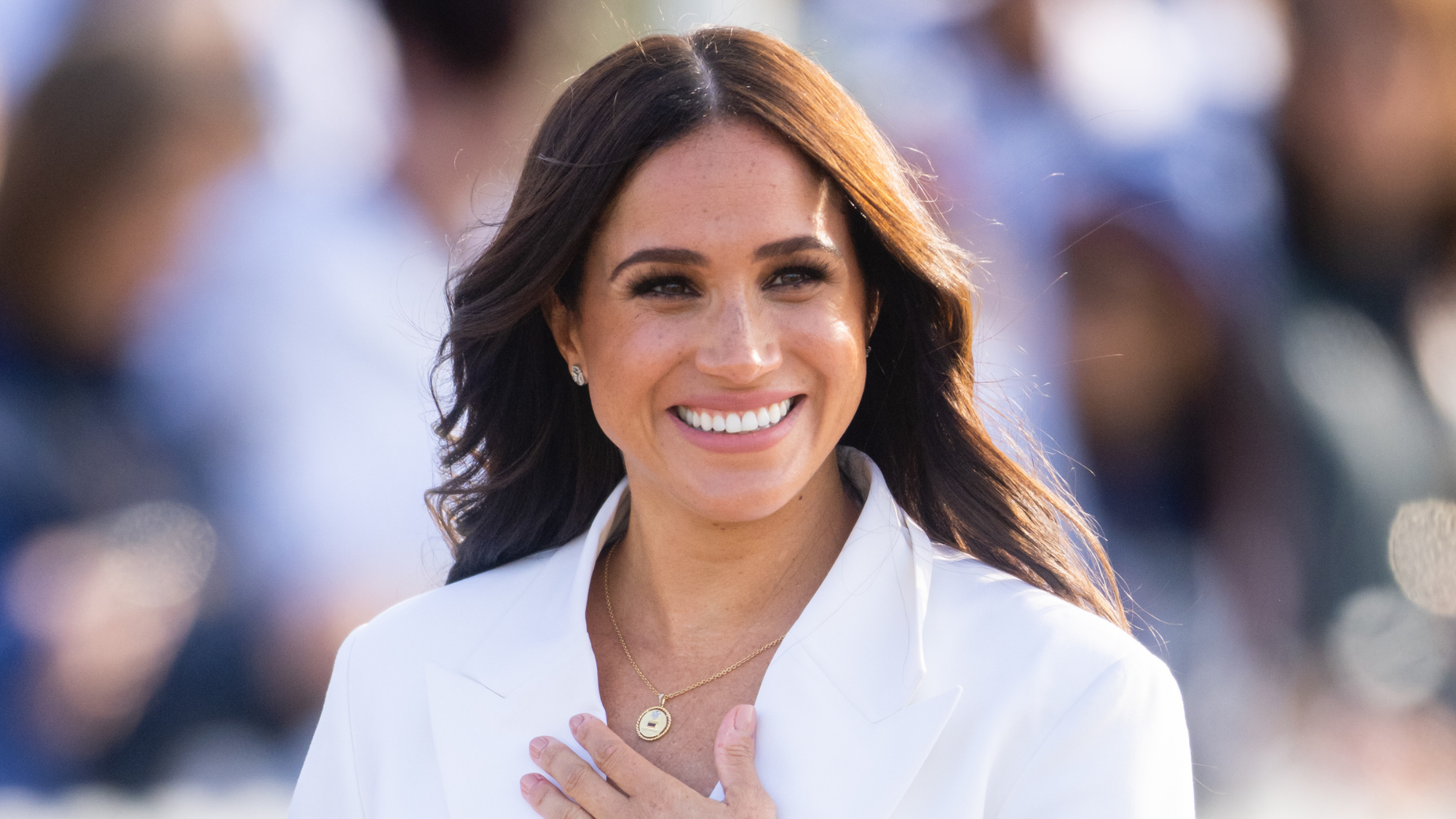 meghan markle white suit