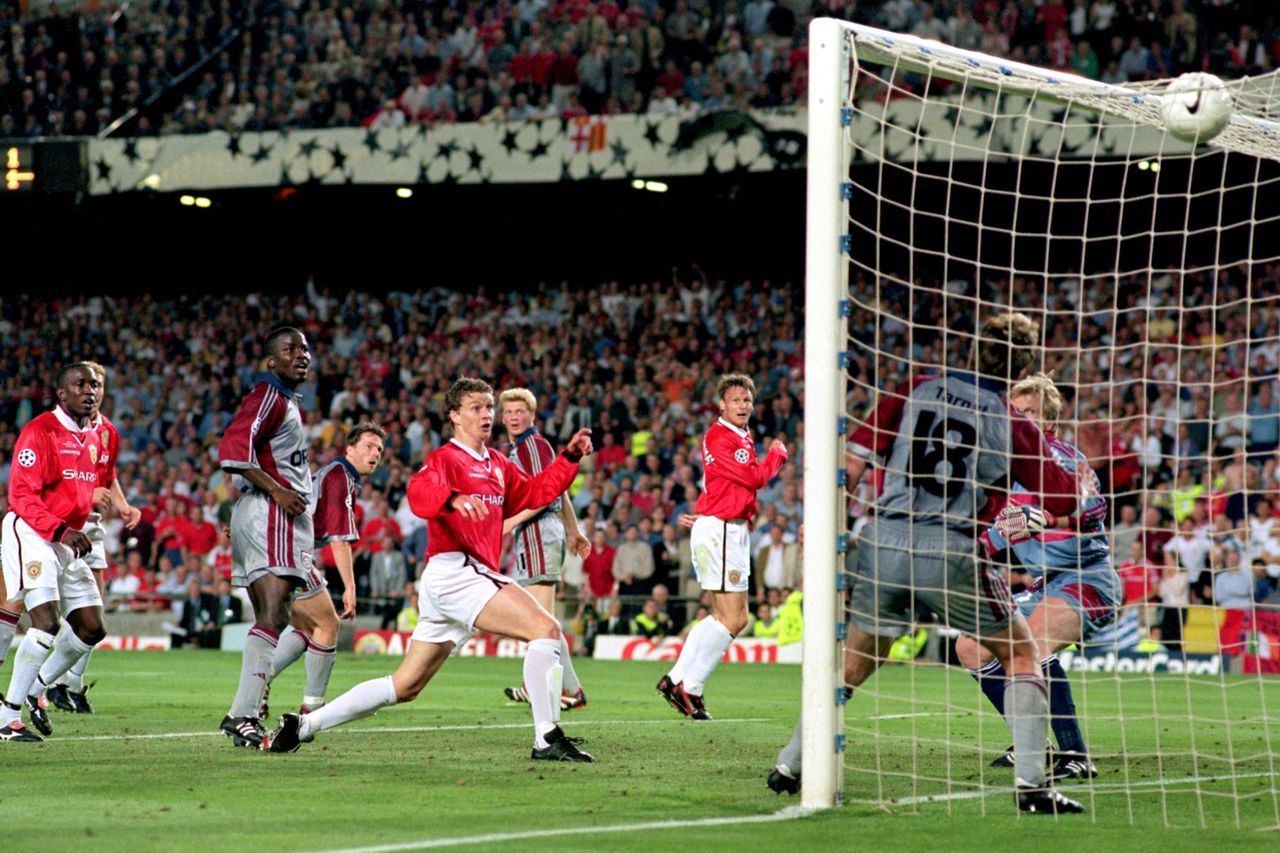 Ole Gunnar Solskjaer scores the winning goal for Manchester United against Bayern Munich in the 1999 UEFA Champions League final at the Camp Nou, Barcelona