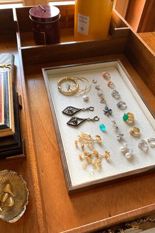 how to store jewellery