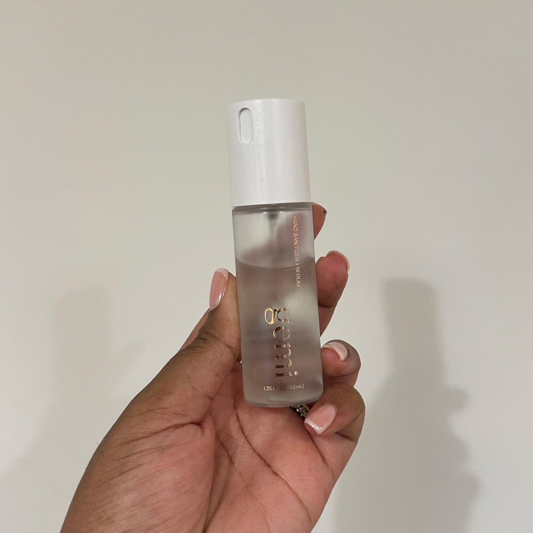 Ariel Baker testing the Gemi hand sanitizer