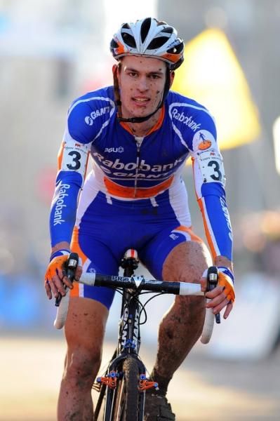 Joeri Adams (Rabo-Giant Offroad) wins the title.
