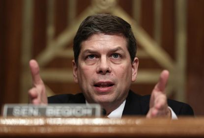 Dem Sen. Mark Begich: &amp;#039;I&amp;#039;m a total thorn&amp;#039; in Obama&amp;#039;s butt