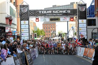 stoke on trent, tour series, criterium, british cycling, cycling racing, halfords, canditv, halfords, downing, hayles, elliott, wilkinson, tennant