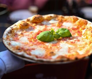 Best Pizza in Milan: Margherita from Crazy Pizza