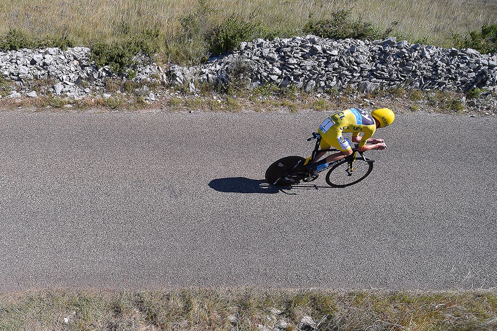 Chris Froome en route to second place in stage 13 of the Tour de France