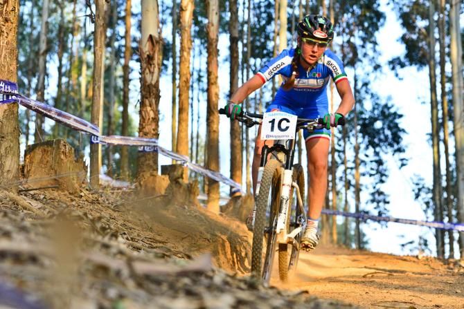 Eva Lechner pushes hard during the third leg of the Italian team's winning effort
