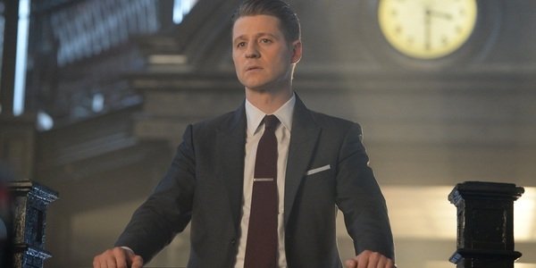 Gotham's Bringing Two New Gangs To Season 5, But Who Are They ...