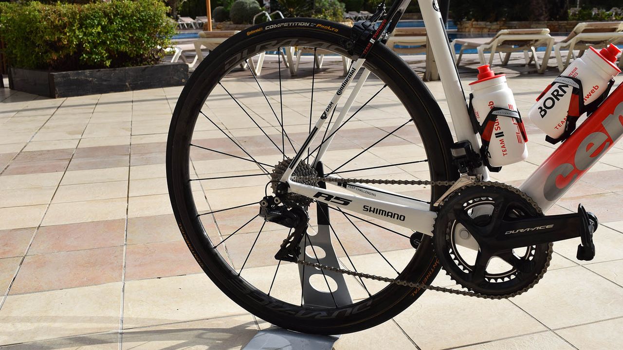 Tom Dumoulin runs the C24 variants of Shimano's Dura-Ace R9100 wheels