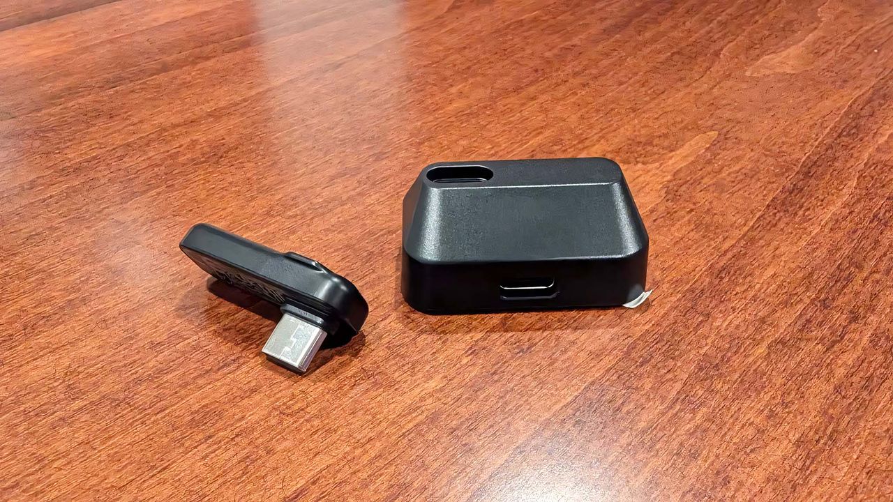 HyperX Cloud MIX Buds 2 dongle and adapter.