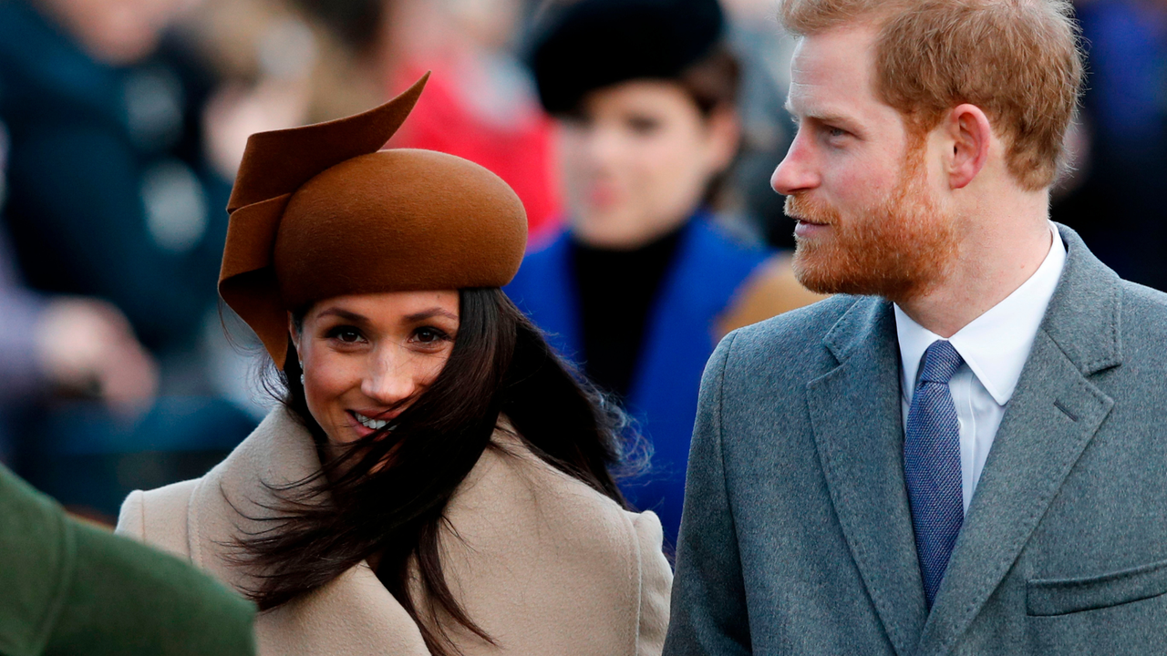 US actress and fiancee of Britain&#039;s Prince Harry Meghan Markle and Britain&#039;s Prince Harry arrive to attend the Royal Family&#039;s traditional Christmas Day