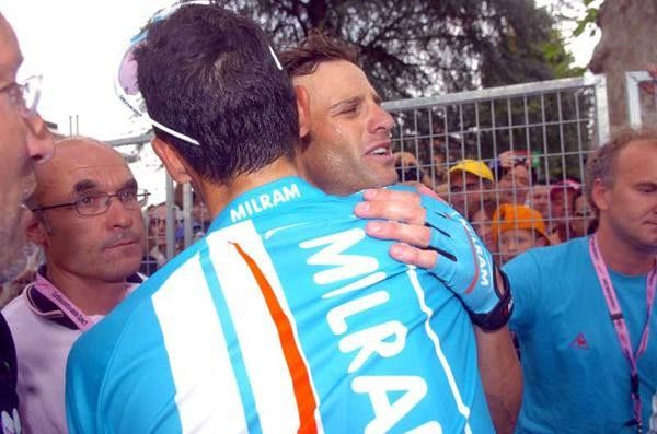 Contratulations from the team for Milram's Petacchi