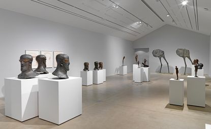 “Elisabeth Frink: Transformation”装置图