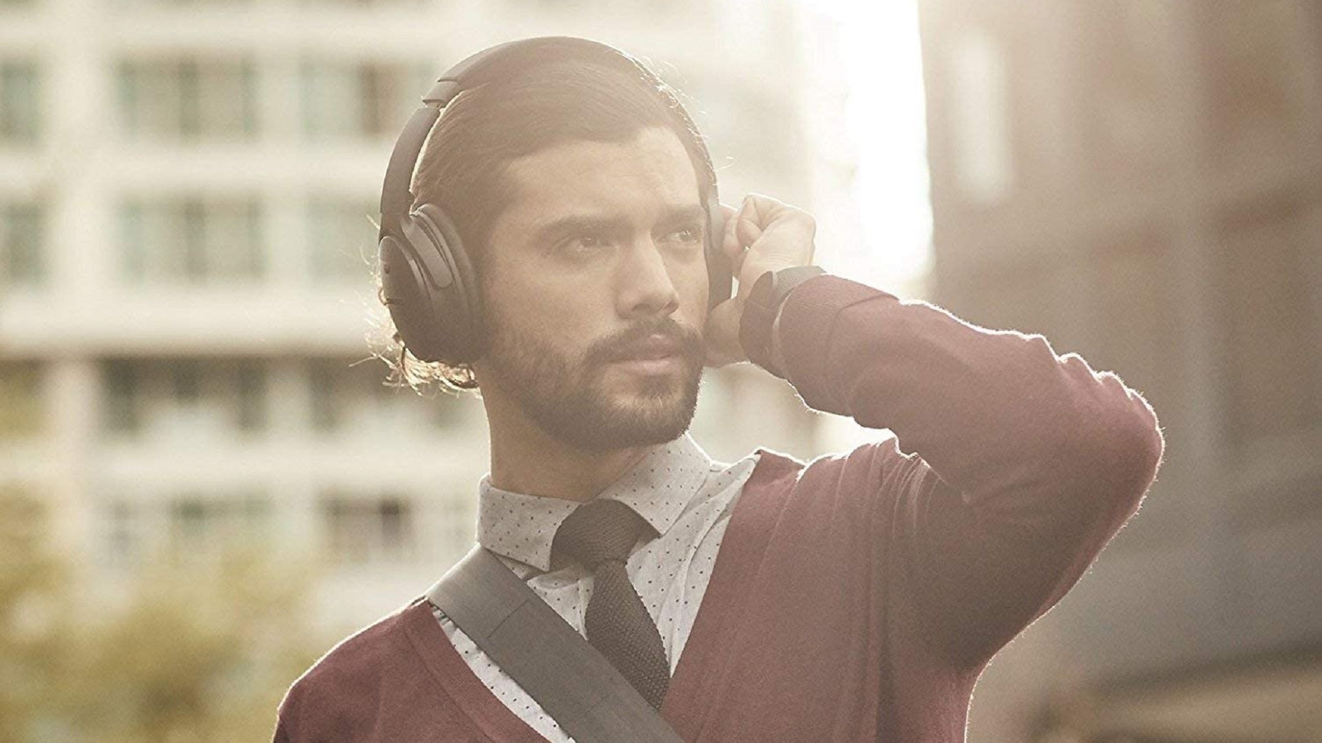 Save $100 on Bose QuietComfort 35 II headphones and block out any