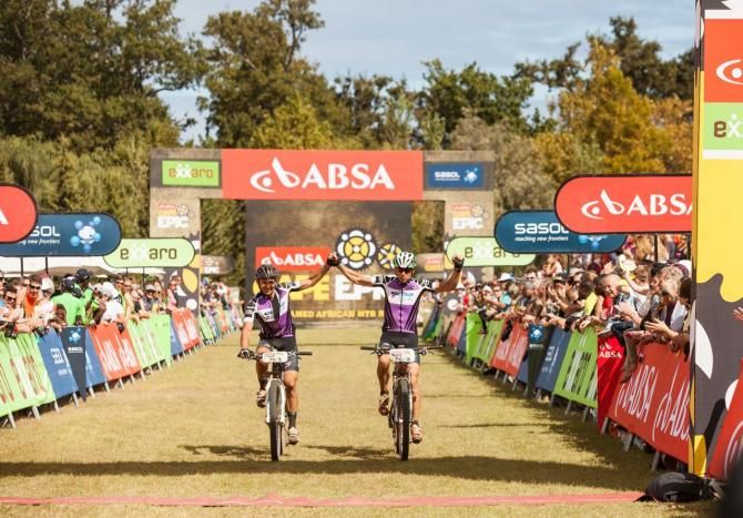 Andrew Mclean (L) and Heinz Zoerweg (R) finishing the final stage