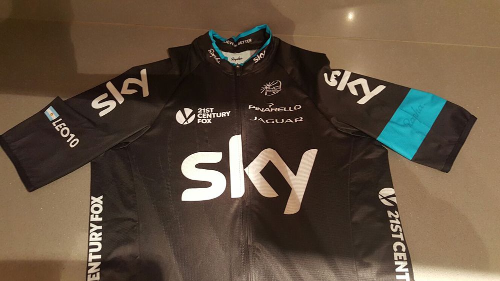 Team Sky gifted Messi a Rapha jersey