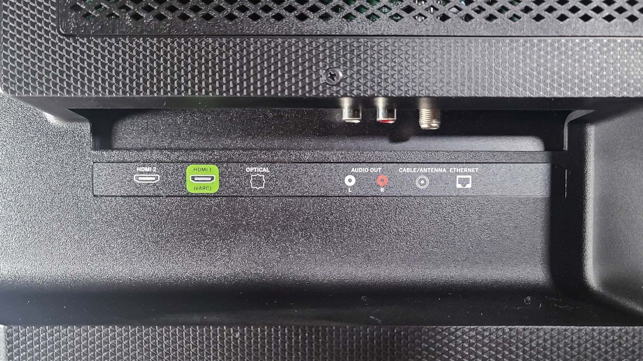 Vizio P-Series Quantum X 85" (P85QX-J01) ports