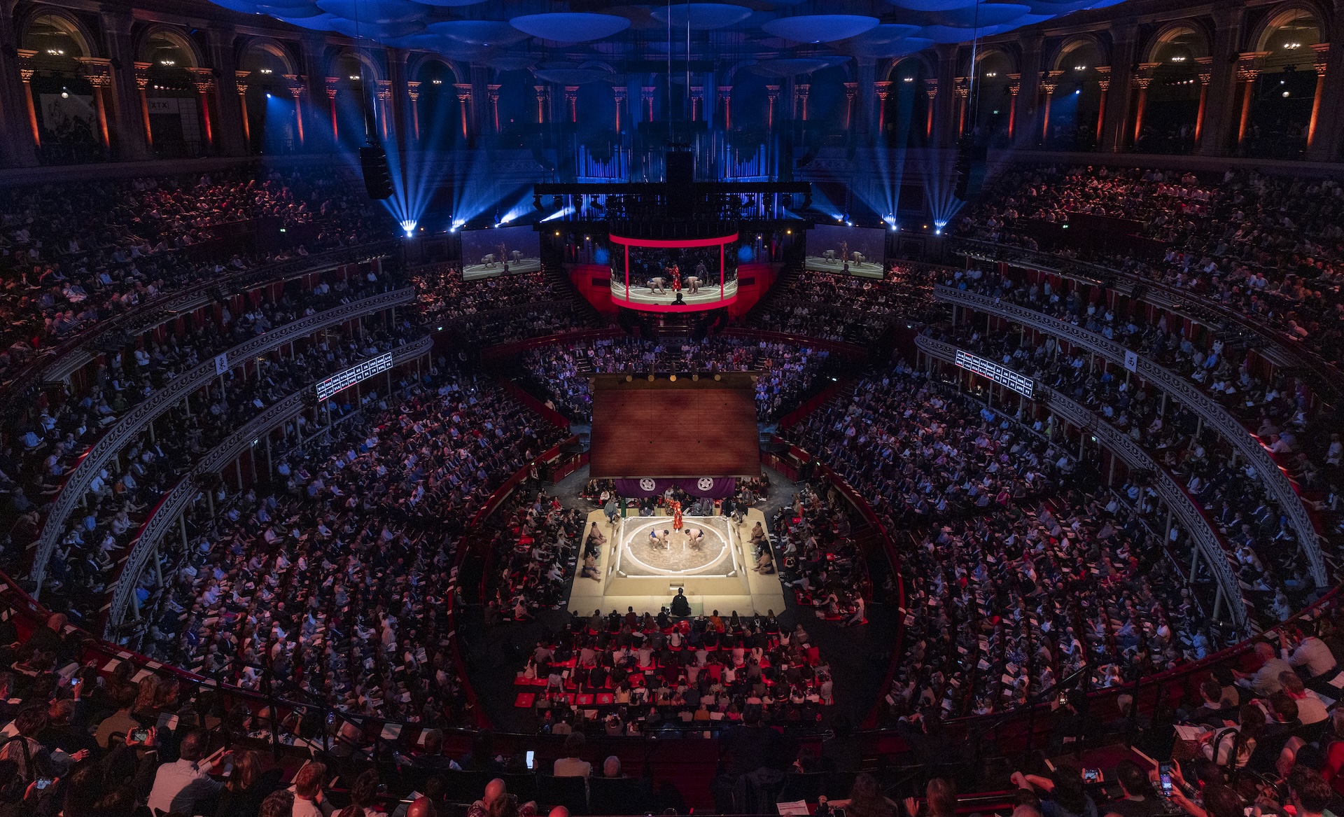 LONDON, ENGLAND - OCTOBER 15: A general view of competition during day one of The Grand Sumo Tournament at Royal Albert Hall on October 15, 2025 in London, England. This is the first time since the 1991 event at the Royal Albert Hall that an official Five Day Basho tournament will take place outside of Japan. The tournament will host the most accomplished and elite sumos, including those who have reached the top rank of Yokozuna, and showcase Japan&#039;s rich cultural history and traditions. (Photo by Ryan Pierse/Getty Images)