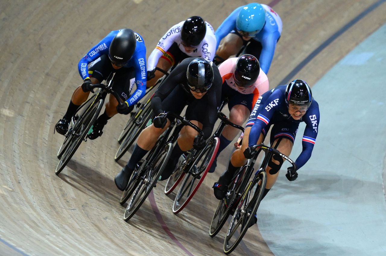 France&#039;s Mathilde Gros (R) cycles ahead of Netherlands&#039; Steffie Van Der Peet (2nd R), New Zealand&#039;s Ellesse Andrews (C), Colombia&#039;s Martha Bayona Pined (L), Spain&#039;s Helena Casas Roige (back L) and Canada&#039;s Jackie Boyle (back R) in the Women&#039;s Keirin second round during the UCI Track Cycling World Championships at the Velodrome of Saint-Quentin-en-Yvelines, southwest of Paris, on October 16, 2022