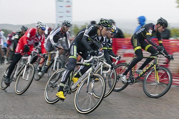 Jamey Driscoll (Cannondale p/b Cyclocrossworld) and Ryan Trebon (LTS-Felt) off to a good start.