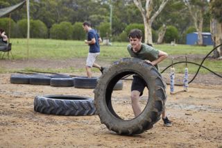 Home and Away spoilers: Andrew Lawrence struggles with a tyre