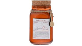 DW Home Pumpkin pie scented candle