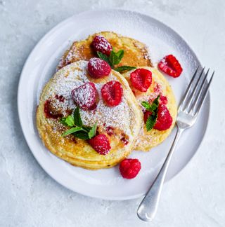 Raspberry soufflé pancakes